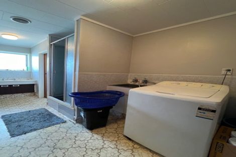 Photo of property in 4u5 May Street, Hamilton East, Hamilton, 3216