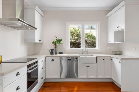 Photo of property in 1/20 Zion Road, Birkenhead, Auckland, 0626