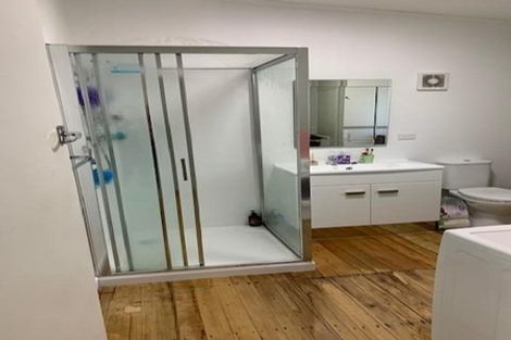 Photo of property in 609a Swanson Road, Swanson, Auckland, 0612