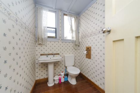 Photo of property in 80 Chelwood Street, Takaro, Palmerston North, 4412