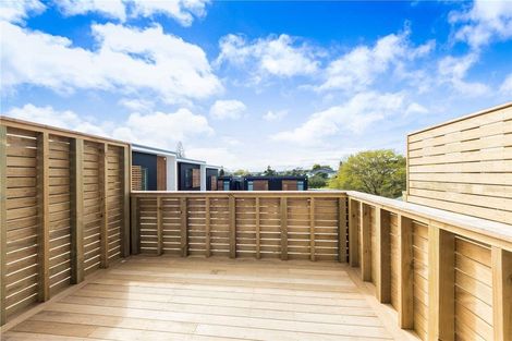 Photo of property in 2 Mokopiko Court, Beach Haven, Auckland, 0626