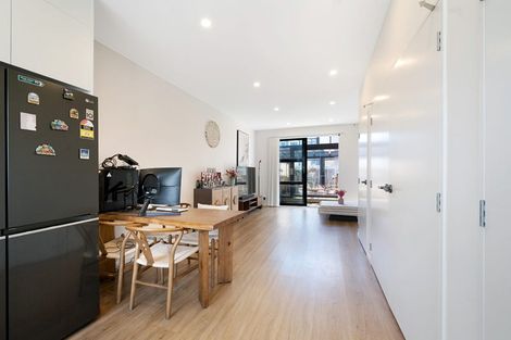 Photo of property in 9 Landing Path Drive, Hobsonville, Auckland, 0616