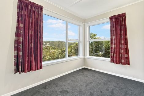 Photo of property in 30 Montgomery Avenue, Karori, Wellington, 6012