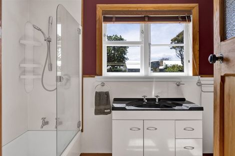 Photo of property in 28 Puriri Street, Hawera, 4610