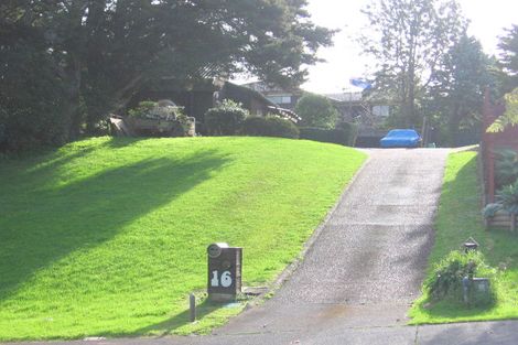 Photo of property in 16 Eugenia Rise, Totara Heights, Auckland, 2105
