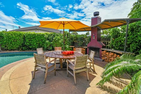 Photo of property in 11a Youngs Road, Papakura, 2110