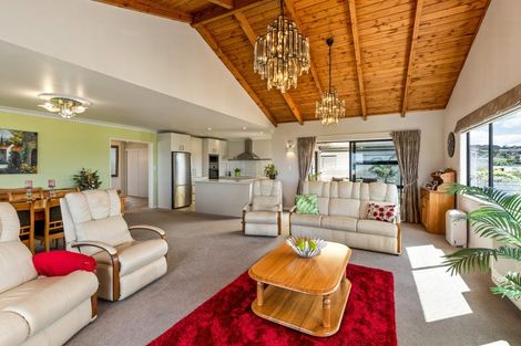 Photo of property in 16 Kahurangi Place, Snells Beach, 0920