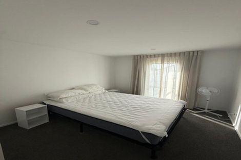 Photo of property in 32 Cessna Crescent, Mangere, Auckland, 2022