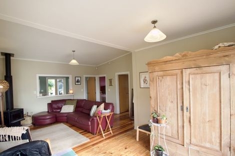 Photo of property in 2/6 Spencer Road, Pinehill, Auckland, 0632