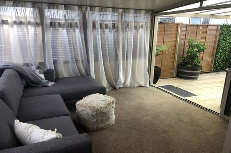 Photo of property in 4/8 Lee Road, Taradale, Napier, 4112