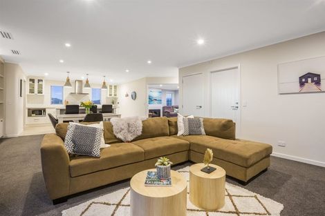 Photo of property in 16 Schooner Drive, Whitby, Porirua, 5024