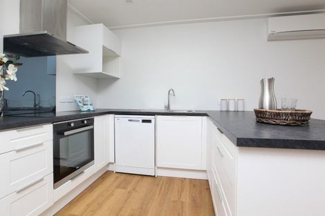 Photo of property in 16u1 Heath Street, Saint Andrews, Hamilton, 3200