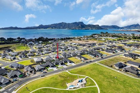 Photo of property in 11 Kapiakauri Road, One Tree Point, 0118