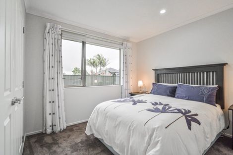 Photo of property in 95 Ferry Road, Clive, 4102