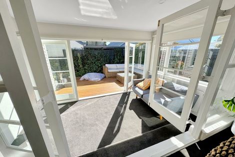 Photo of property in 155 Weston Road, St Albans, Christchurch, 8052