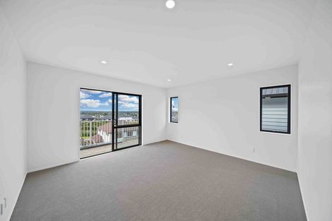 Photo of property in 17 Nola Dawn Avenue, Papakura, 2110