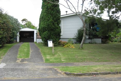 Photo of property in 9 Henry Curd Terrace, Pukekohe, 2120