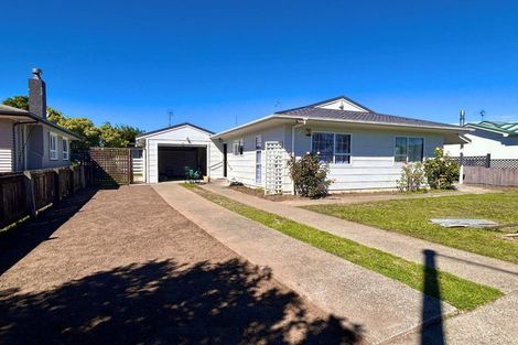 Photo of property in 9 Hinton Road, Taradale, Napier, 4112