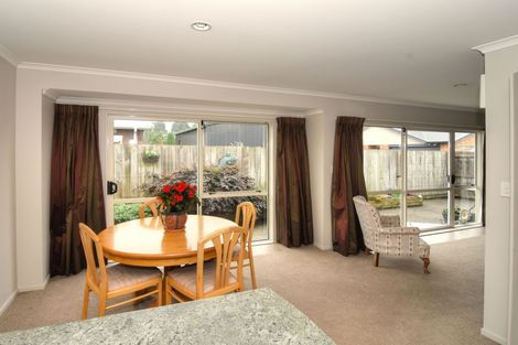 Photo of property in Holdsworth Villas, 21/2 William Donald Drive, Solway, Masterton, 5810