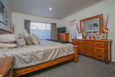 Photo of property in 27 Marblewood Grove, Pukekohe, 2120