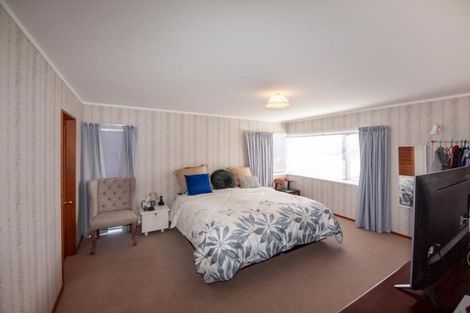 Photo of property in 36 Burbank Crescent, Churton Park, Wellington, 6037