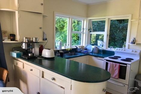 Photo of property in 15 Creswick Terrace, Northland, Wellington, 6012