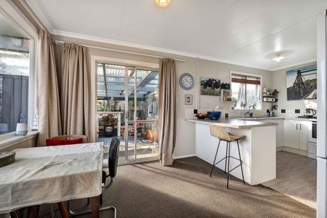 Photo of property in 8 Omata Road, Westown, New Plymouth, 4310