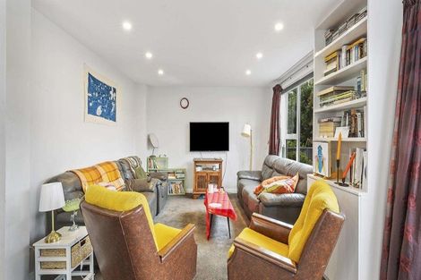 Photo of property in 101 Apu Crescent, Lyall Bay, Wellington, 6022