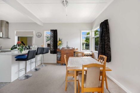 Photo of property in 28 White Street, Taradale, Napier, 4112