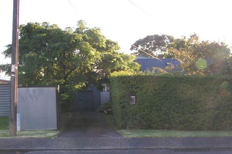 Photo of property in 2/2 Sydney Street, Hauraki, Auckland, 0622