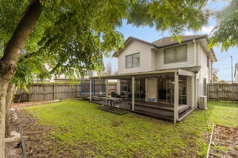 Photo of property in 33 The Track, Takanini, 2112