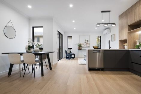 Photo of property in 24b Scarlock Avenue, Browns Bay, Auckland, 0630