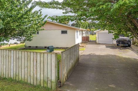 Photo of property in 40 Brassey Street, Waverley, 4510