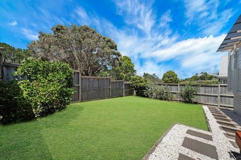 Photo of property in 3 Regency Place, Sunnynook, Auckland, 0632