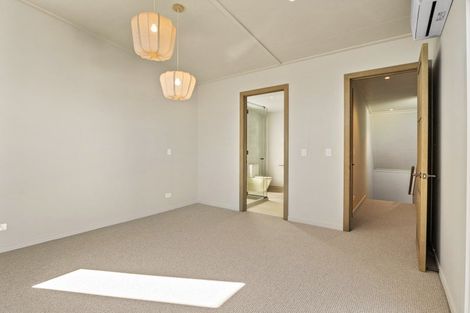 Photo of property in 10a Sunbrae Grove, Mount Maunganui, 3116