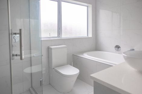 Photo of property in 140s Hepburn Road, Glendene, Auckland, 0602