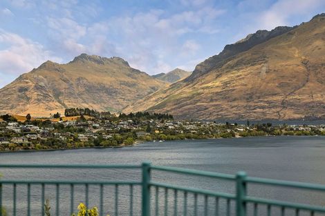 Photo of property in 23 Golden Terrace, Queenstown, 9300