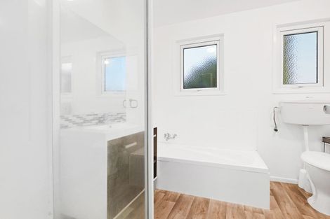 Photo of property in 1/58 Clydesdale Street, Woolston, Christchurch, 8062