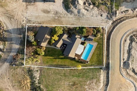 Photo of property in 32 Sarahs Hill, Hahei, Whitianga, 3591