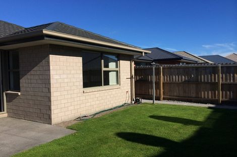 Photo of property in 8 Bowmore Lane, Broomfield, Christchurch, 8042
