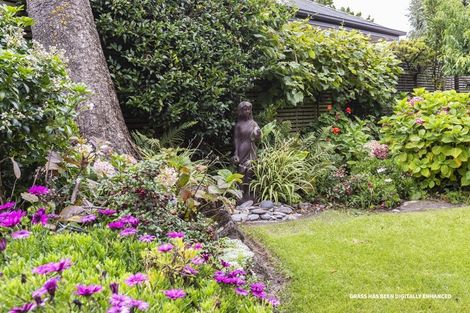 Photo of property in 57 Main Road, Redcliffs, Christchurch, 8081