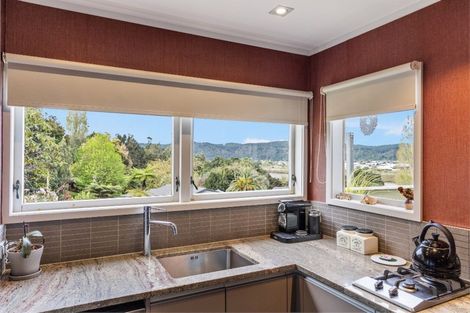 Photo of property in 10 Gregory Lane, Whangamata, 3691