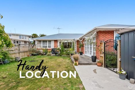 Photo of property in 11 Hall Grove, Ebdentown, Upper Hutt, 5018