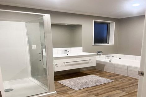 Photo of property in 27 George Square West, Wigram, Christchurch, 8025