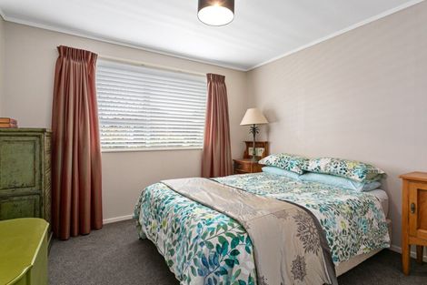Photo of property in 9 Woodstock Crescent, Leamington, Cambridge, 3432