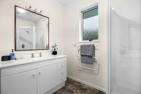 Photo of property in 49 Stonebridge Way, Prebbleton, 7604