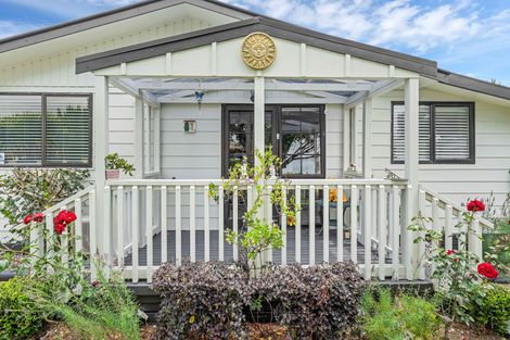 Photo of property in 9 Le Havre Place, Takanini, 2112
