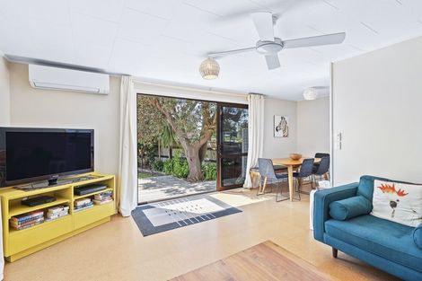 Photo of property in 238 Manly Street, Paraparaumu Beach, Paraparaumu, 5032