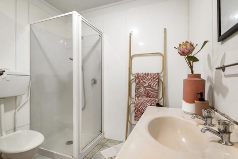 Photo of property in 8a Fordham Street, Beach Haven, Auckland, 0626