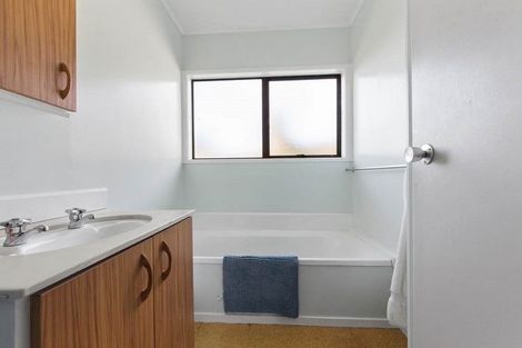 Photo of property in 12 Granville Drive, Massey, Auckland, 0614